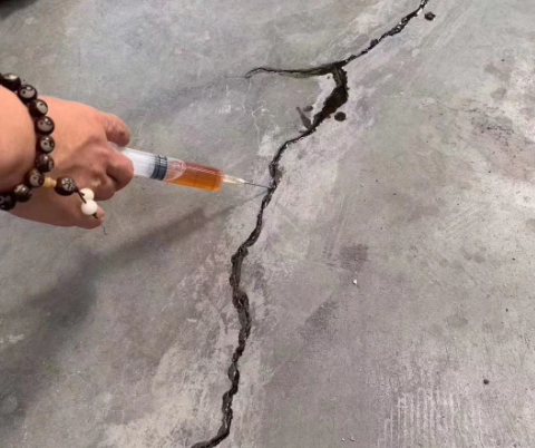 临武混凝土裂缝修补技术详解​